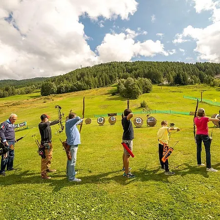 Ξενοδοχείο με διαμερίσματα Biancaneve 3*