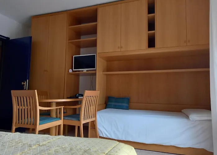 Aparthotel Biancaneve 3*